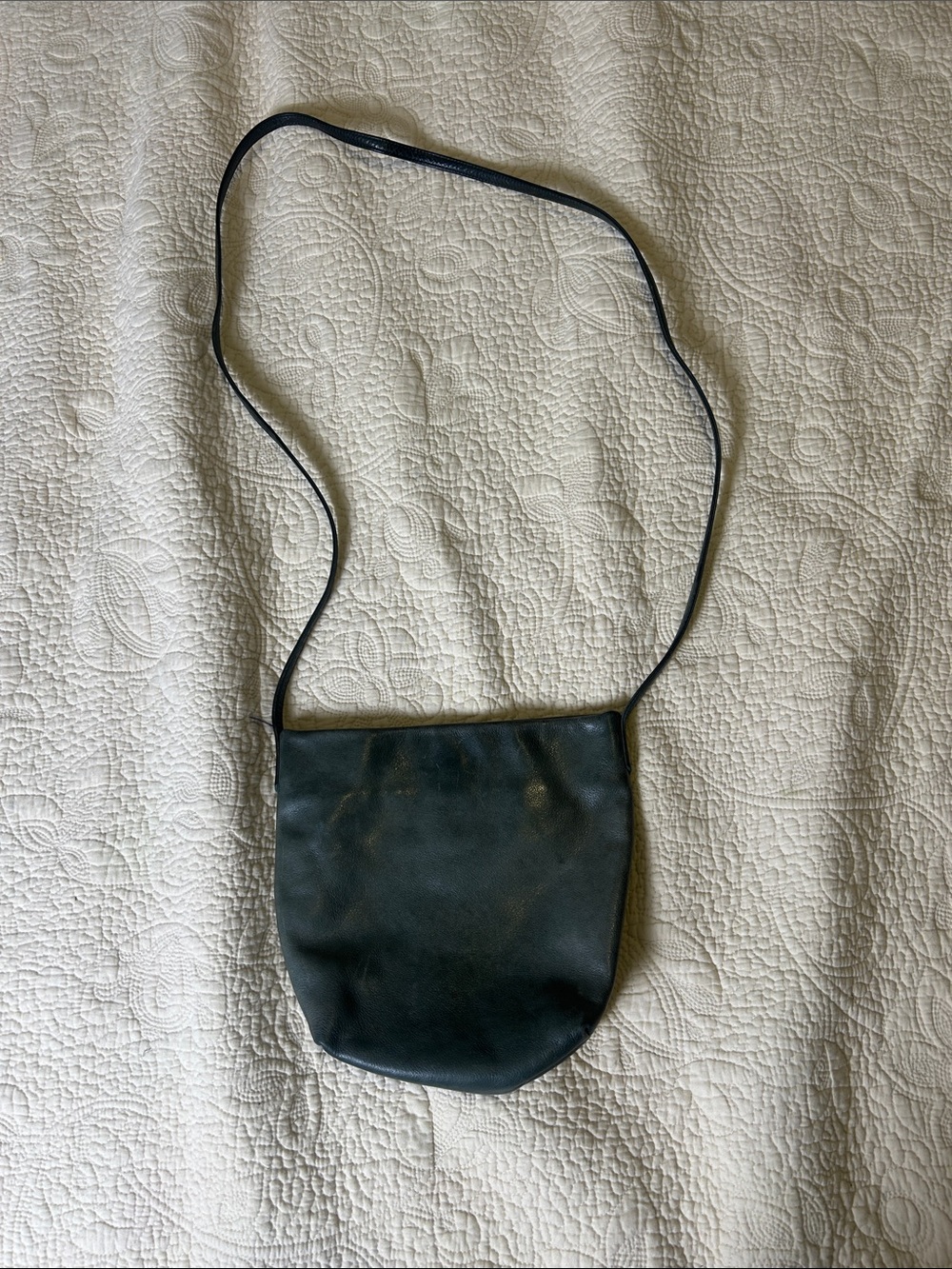 BAGGU Green Leather Crossbody Sling